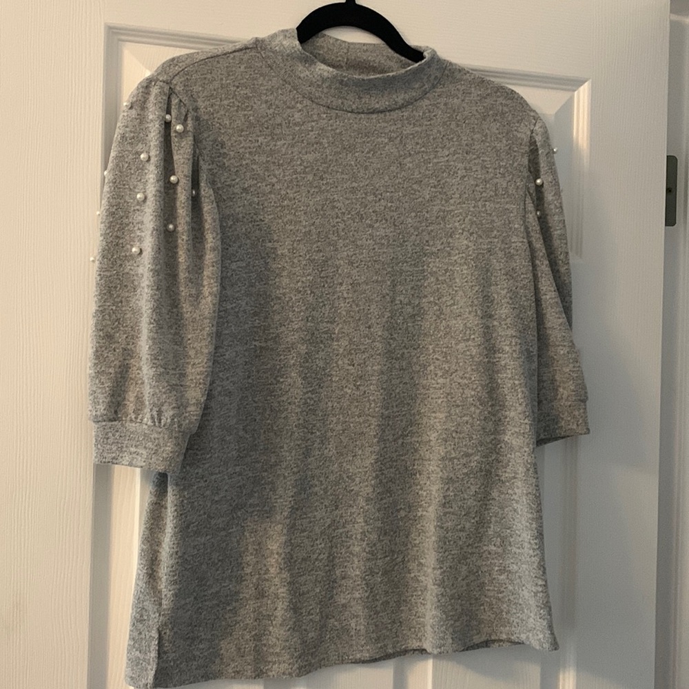 Grey sweater with pearl puff sleeves